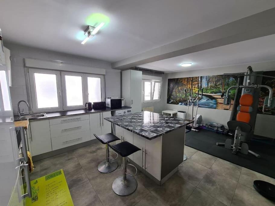 A Un Paso De La Playa, Amplio Apartamento Gijón Extérieur photo